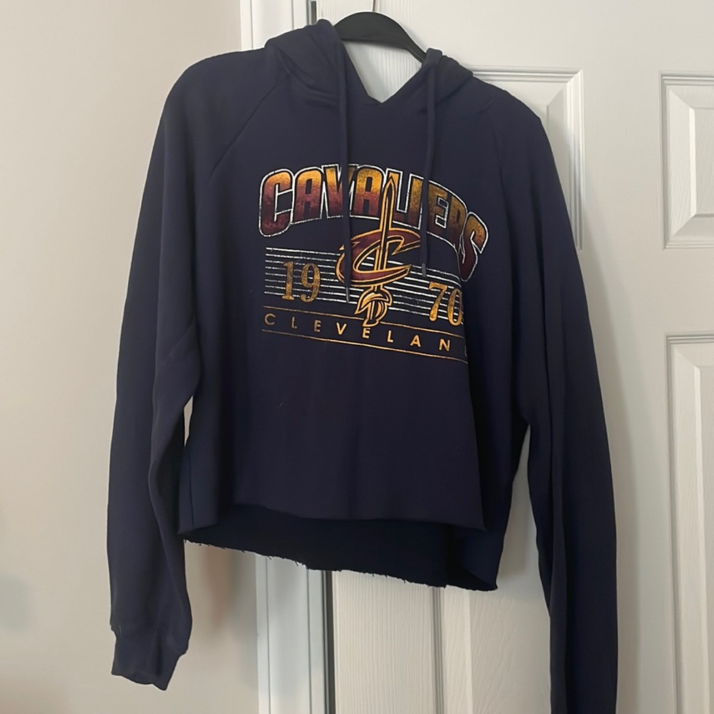 Navy Cropped NBA Cavaliers Hoodie Size L